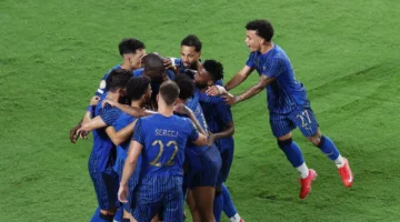 دوري روشن يشتعل: فوز الهلال يعيد رسم ترتيب الفرق ويعقد حسابات المنافسين